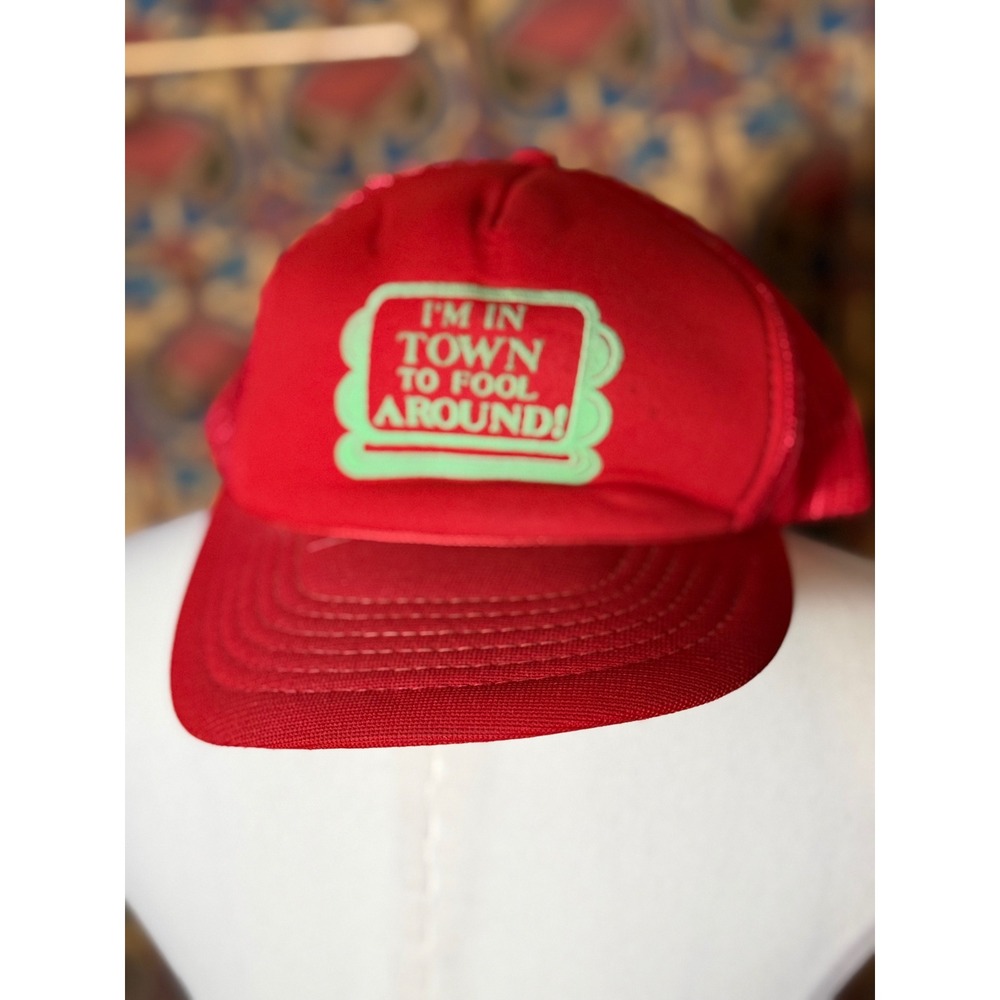 Red Trucker Hat I'm In Town To Fool Around Graphic Snapback Adultā One Size